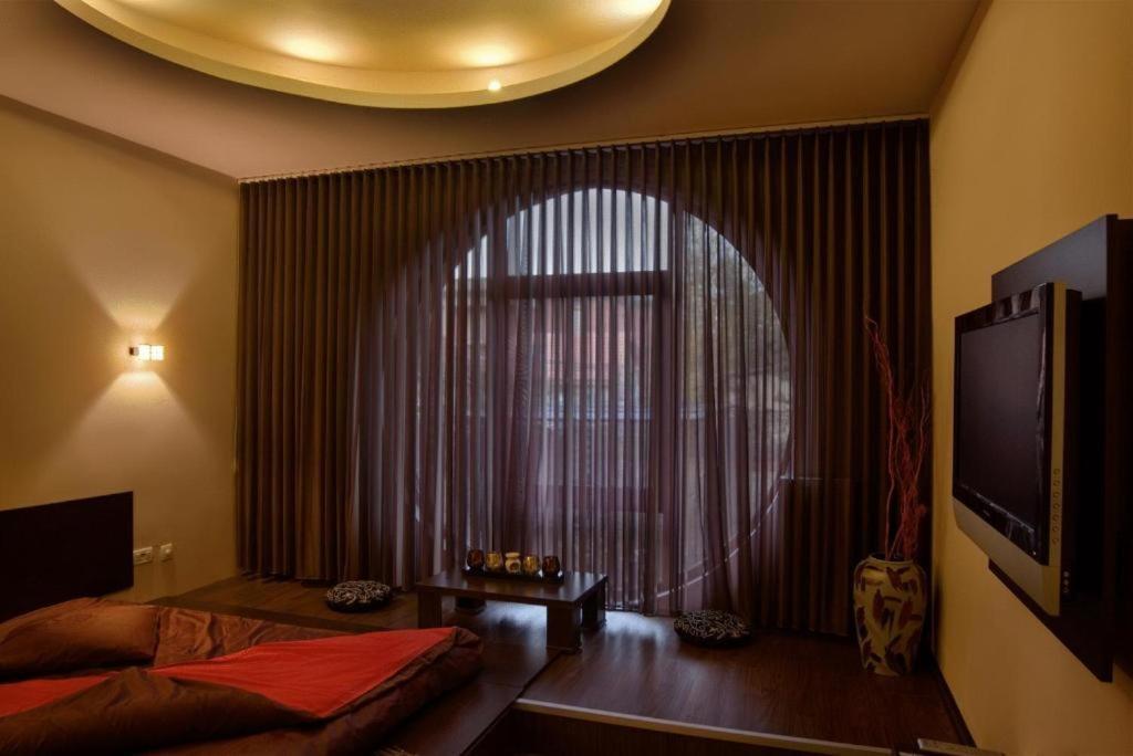 Hotel Decentria 蒂米什瓦拉 外观 照片