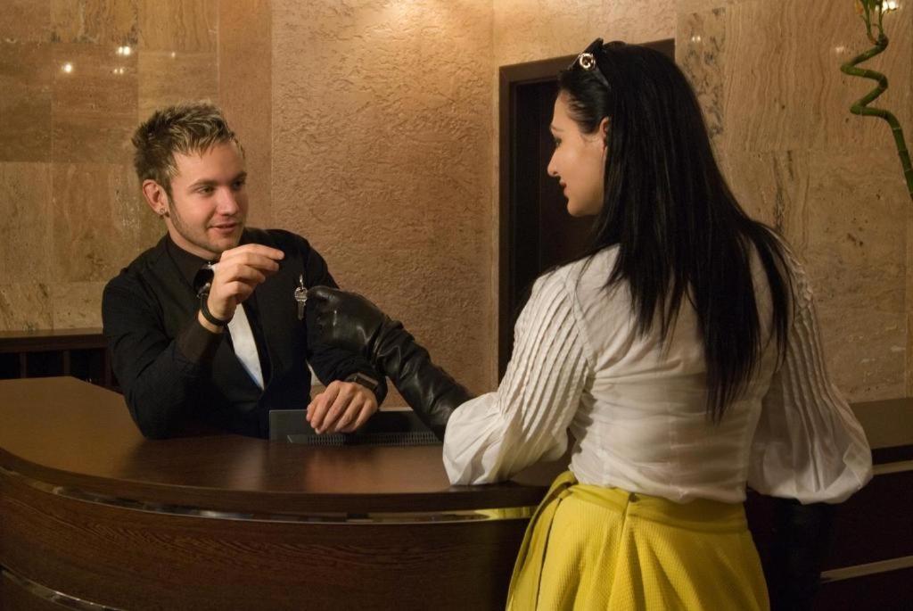 Hotel Decentria 蒂米什瓦拉 外观 照片