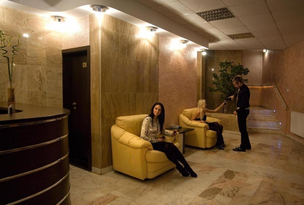 Hotel Decentria 蒂米什瓦拉 外观 照片